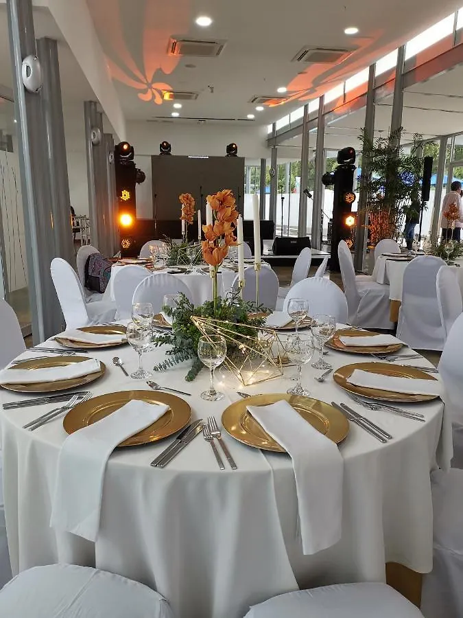 Hotel San Fernando Plaza ميديلين