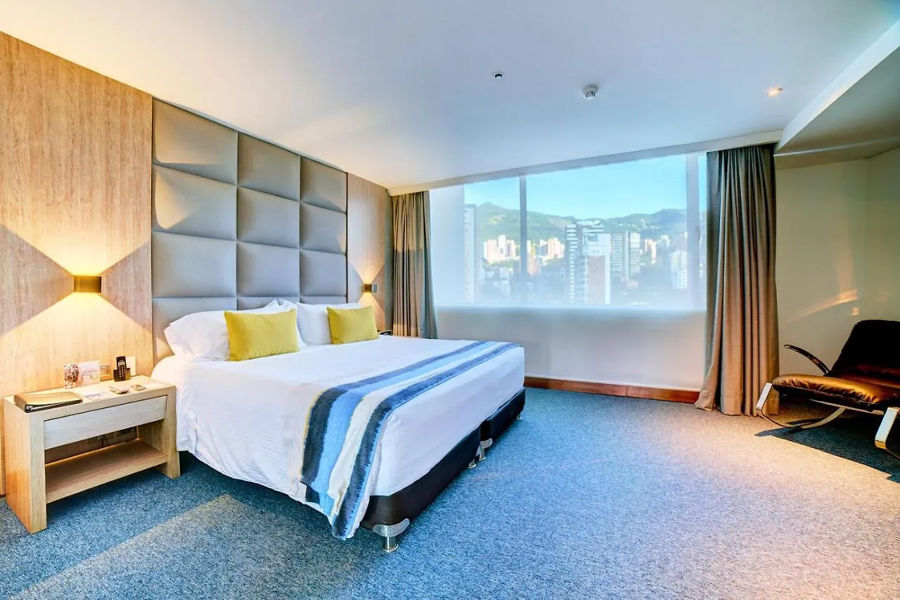 Hotel San Fernando Plaza ميديلين