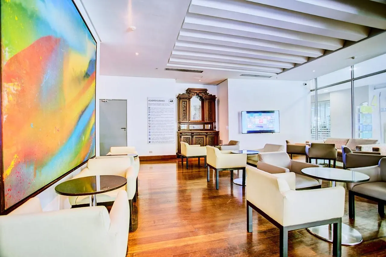 Hotel San Fernando Plaza ميديلين