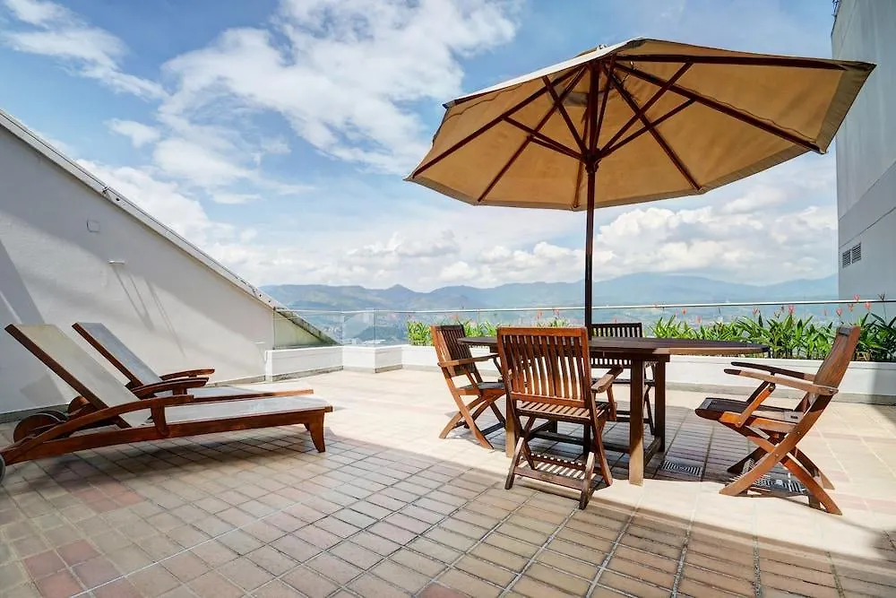 Hotel San Fernando Plaza ميديلين