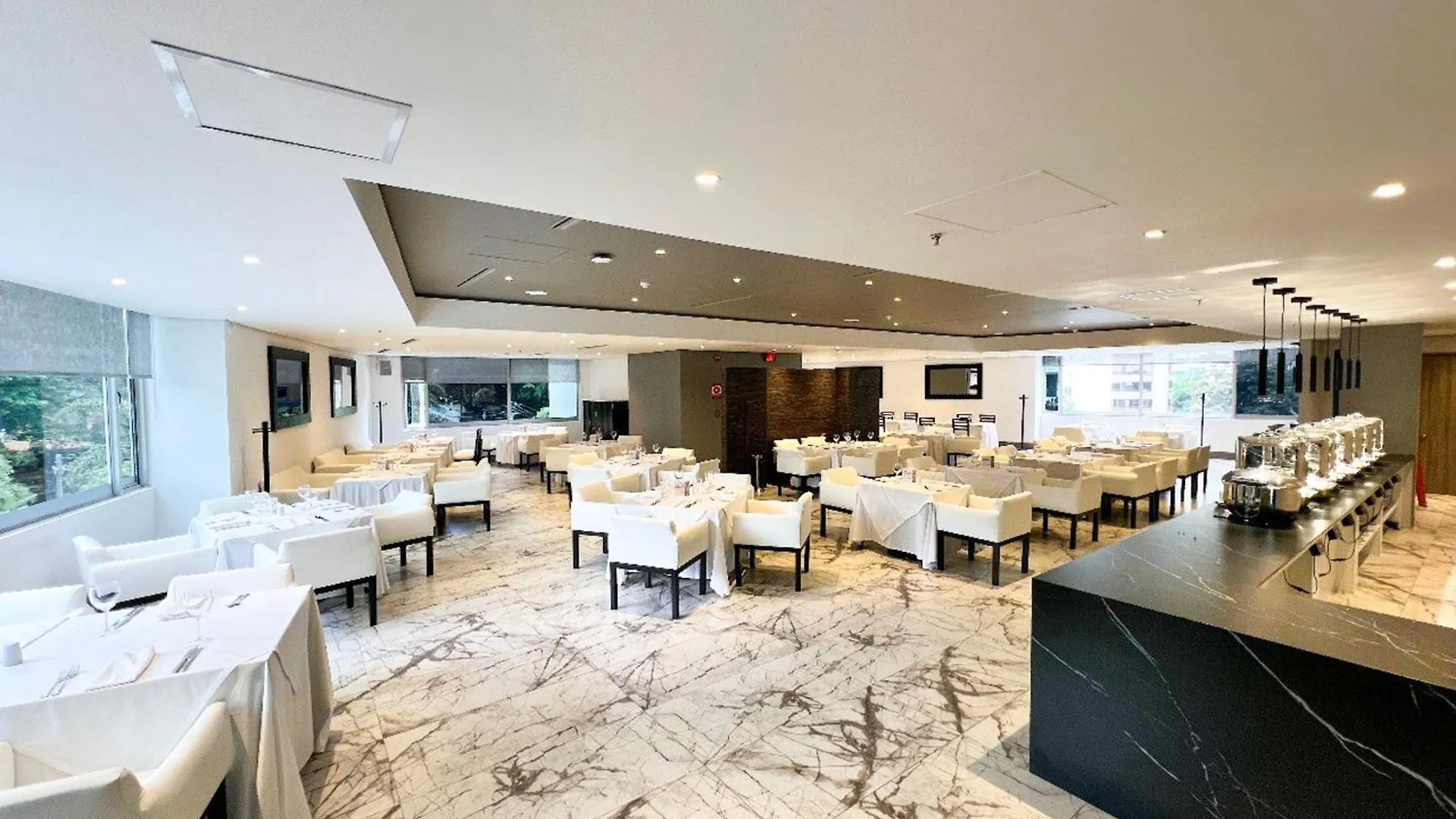Hotel San Fernando Plaza ميديلين
