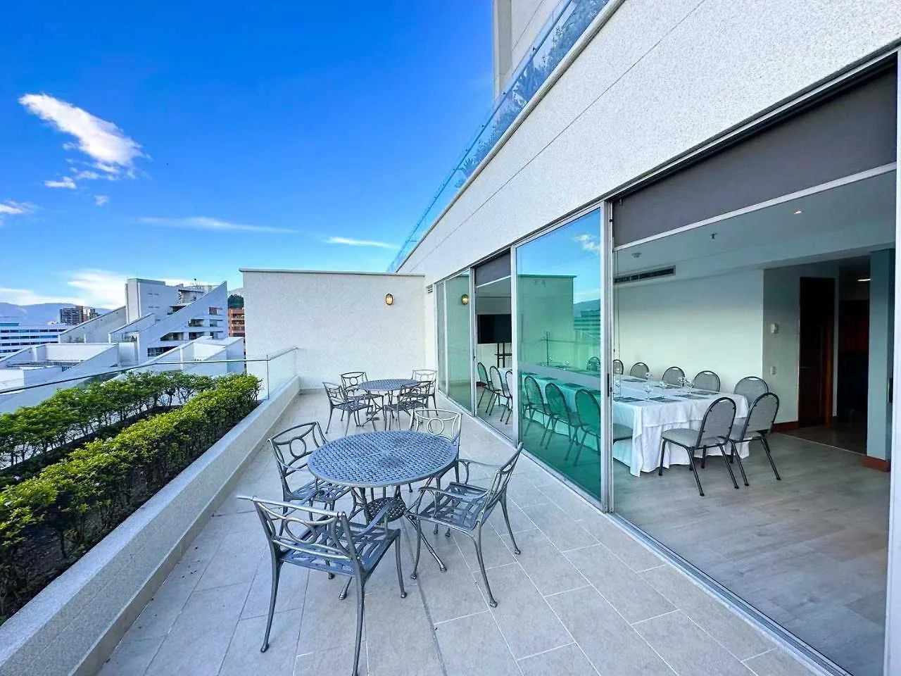 Hotel San Fernando Plaza ميديلين