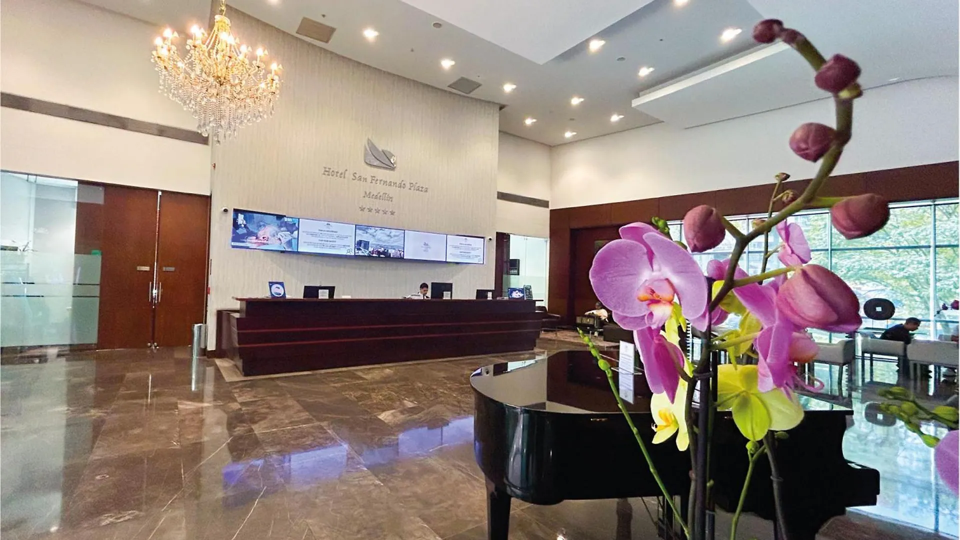 Hotel San Fernando Plaza ميديلين
