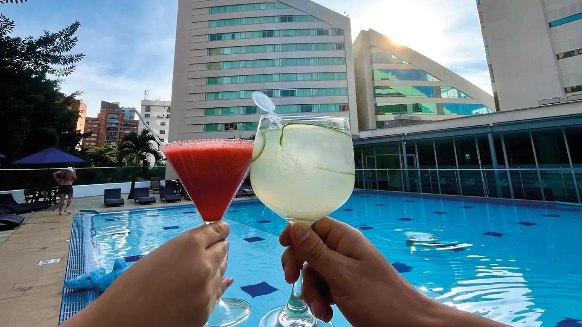 Hotel San Fernando Plaza ميديلين