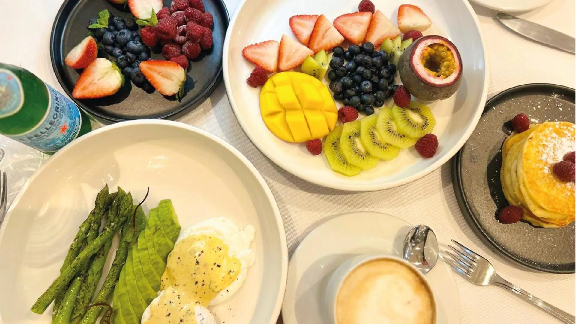 Hotel San Fernando Plaza ميديلين 5*,