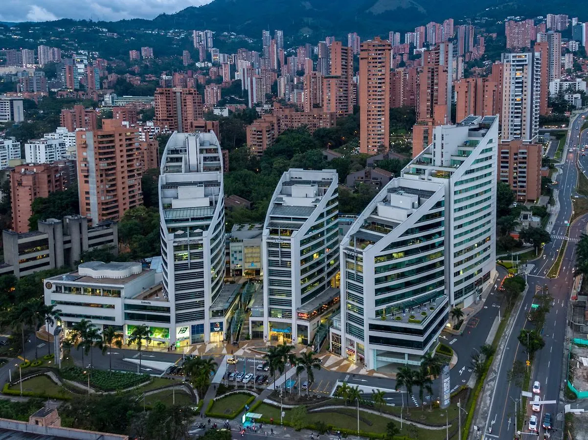 Hotel San Fernando Plaza ميديلين 5*,  كولومبيا