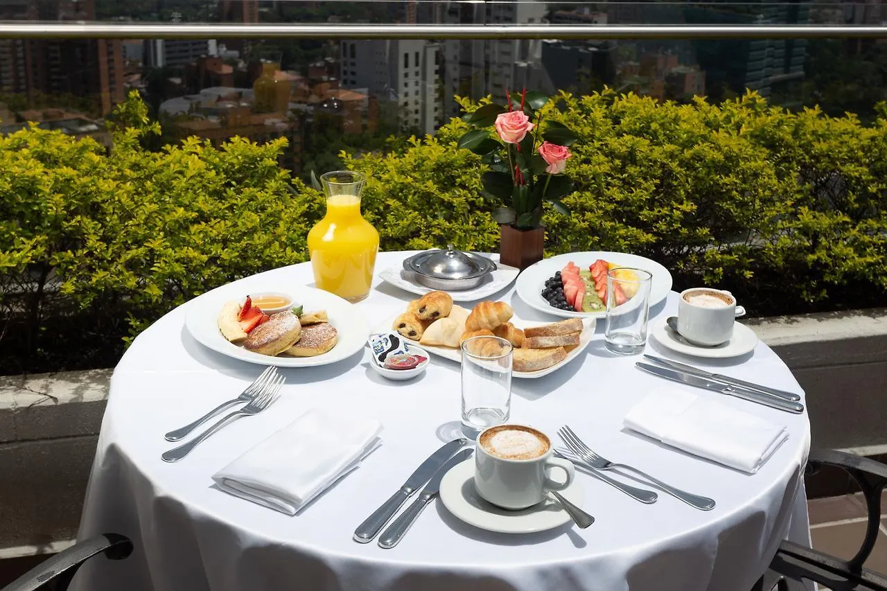 Hotel San Fernando Plaza ميديلين