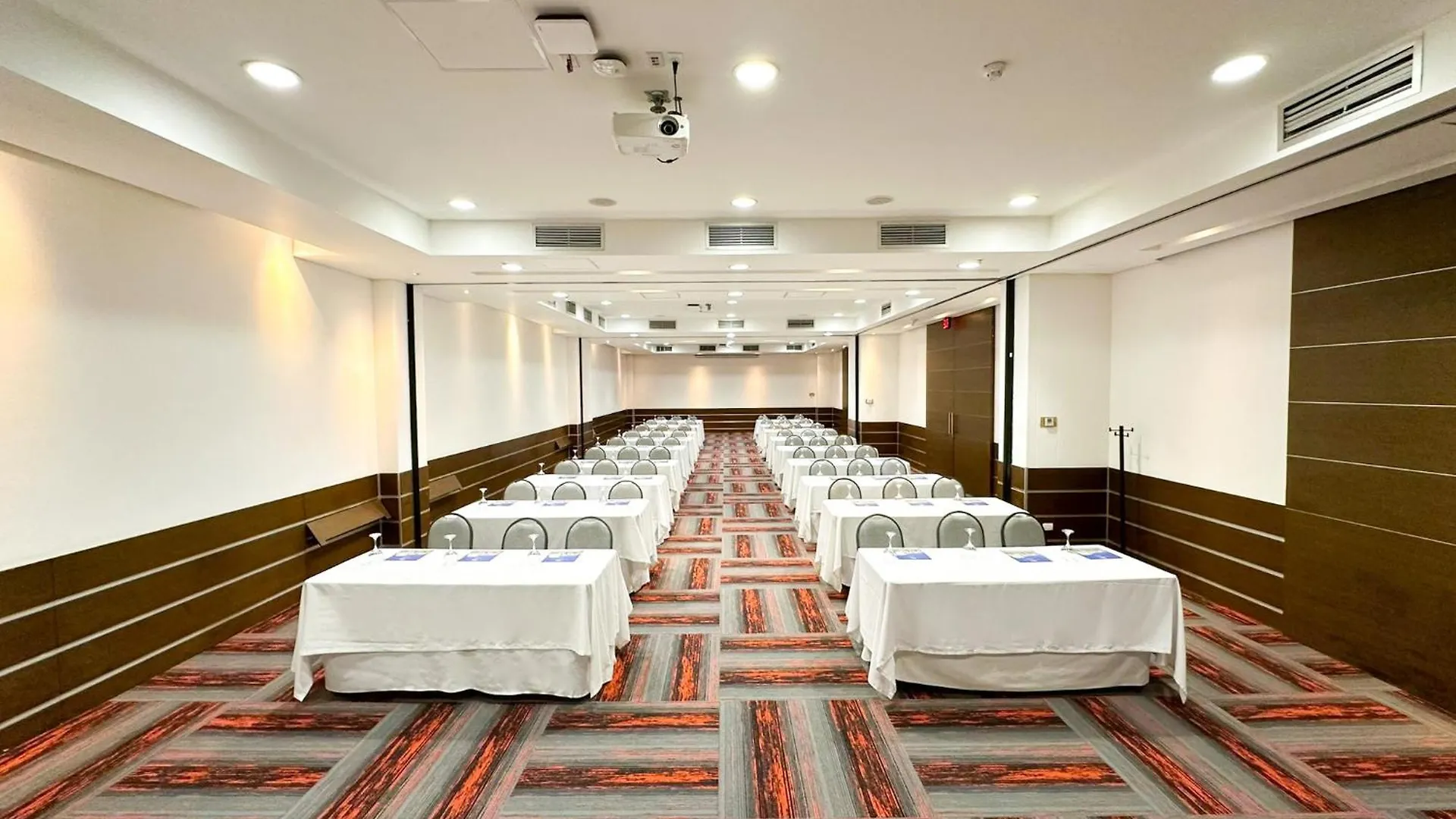 Hotel San Fernando Plaza Medellin