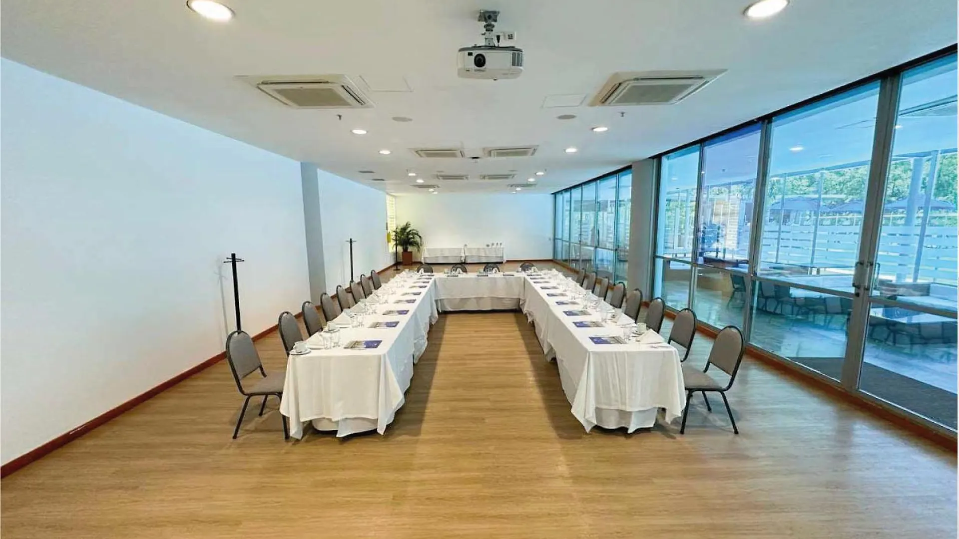 Hotel San Fernando Plaza Medellin