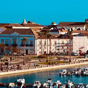 Alojamento de Acomodação e Pequeno-almoço Casa Saudade Luxury